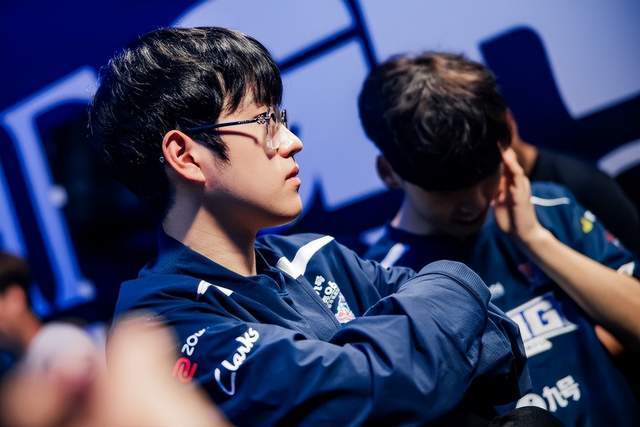 Scout在TES比赛中出色防守，出色防守引发热议！的简单介绍